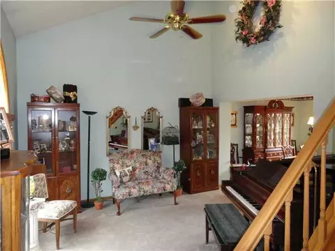 11511 Smith Rd, Lithopolis, OH 43136 photo 3