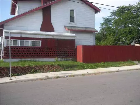 653 Gilbert St, Columbus, OH 43205 photo 2