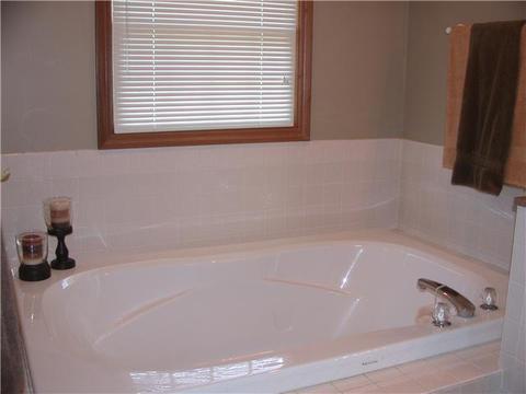 5095 Brookshire Ln, Springfield, OH 45502 photo 11