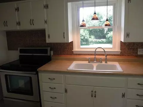 727 E Mound St, Circleville, OH 43113 photo 8