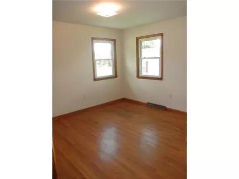 727 E Mound St, Circleville, OH 43113 photo 10