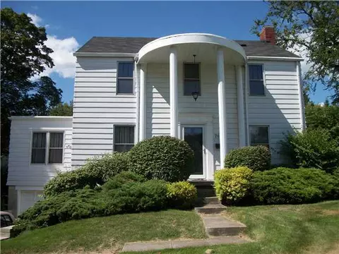 701 N Pickaway St, Circleville, OH 43113 photo 1