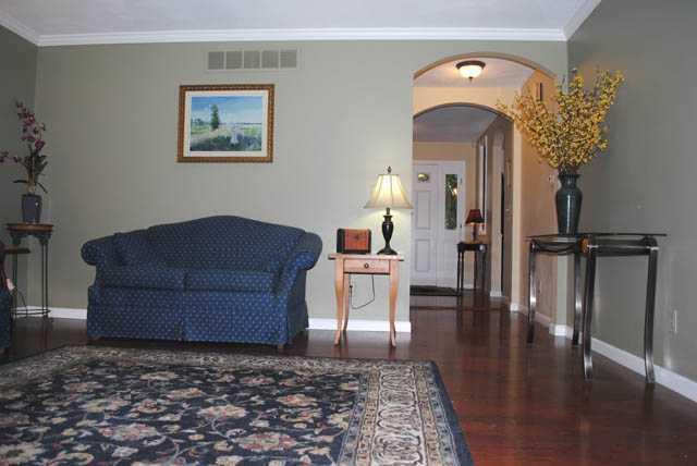 443 Willow Rd, Springfield, OH 45502 photo 2