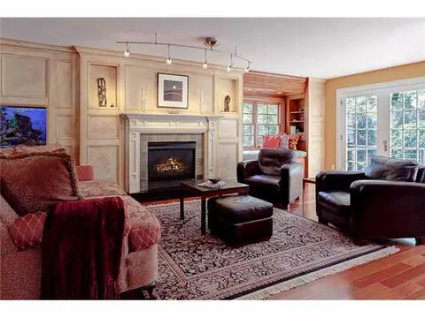 463 Acton Rd, Columbus, OH 43214 photo 4