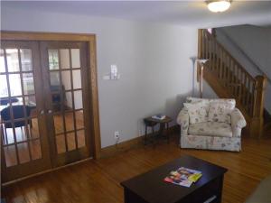 209 E Pacemont Rd, Columbus, OH 43202 photo 14