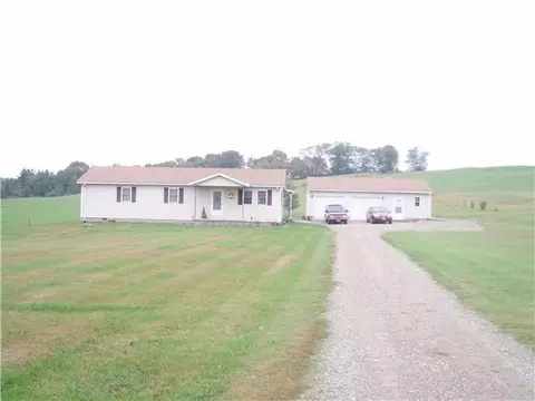 7260 Tarlton Rd, Circleville, OH 43113 photo 1