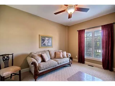 517 Bowers Ct, Circleville, OH 43113 photo 7