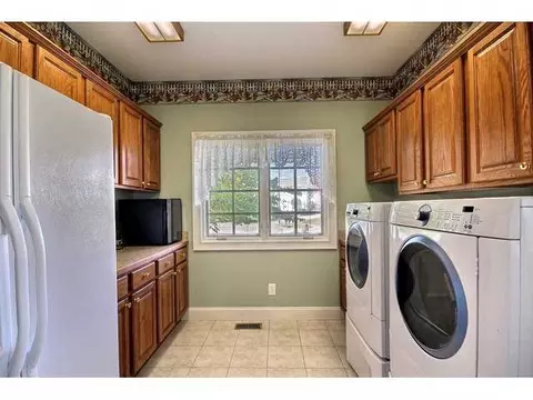 517 Bowers Ct, Circleville, OH 43113 photo 15