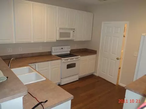 104 Maple Leaf Dr, Johnstown, OH 43031 photo 4