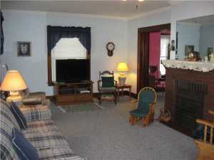 508 E Main St, Hebron, OH 43025 photo 3