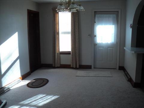 129 Town St, Circleville, OH 43113 photo 3