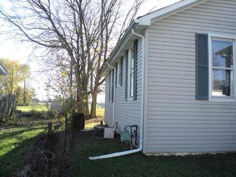 129 Town St, Circleville, OH 43113 photo 17
