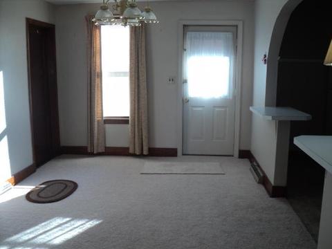 129 Town St, Circleville, OH 43113 photo 4