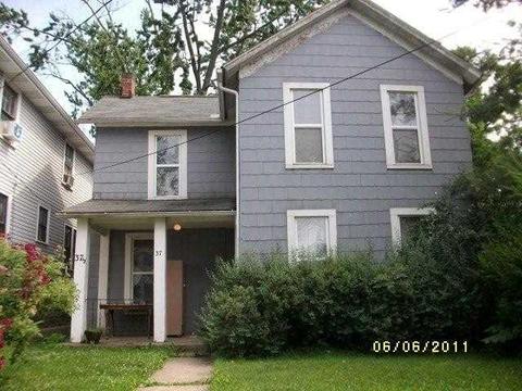 37 E Dodridge St, Columbus, OH 43202 photo 1