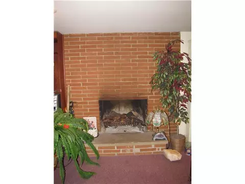 1484 Devonhurst Dr, Columbus, OH 43232 photo 16