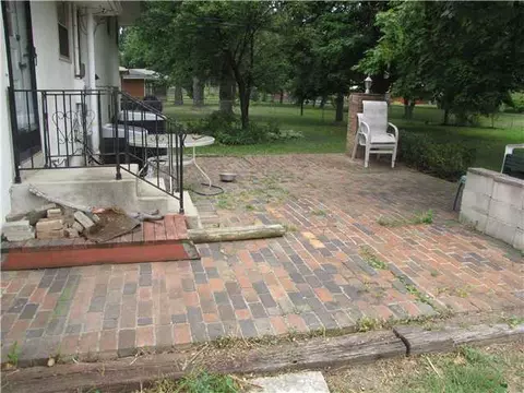1484 Devonhurst Dr, Columbus, OH 43232 photo 3