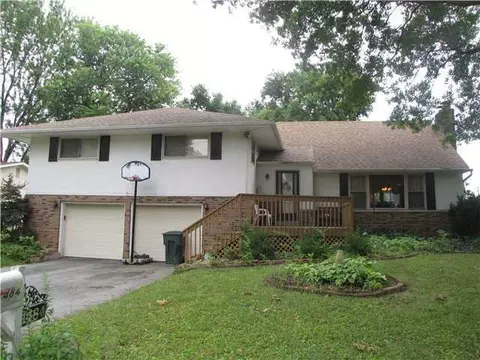1484 Devonhurst Dr, Columbus, OH 43232 photo 2