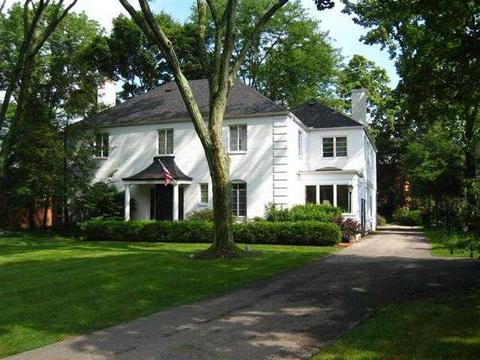 2260 E Broad St, Bexley, OH 43209 photo 1