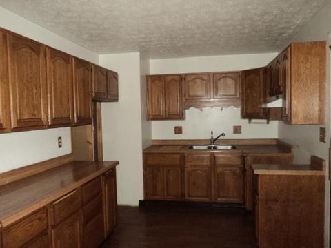 3021 Upton Rd, Columbus, OH 43232 photo 4
