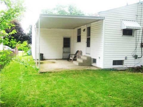 67 Maple Dr, Columbus, OH 43228 photo 6