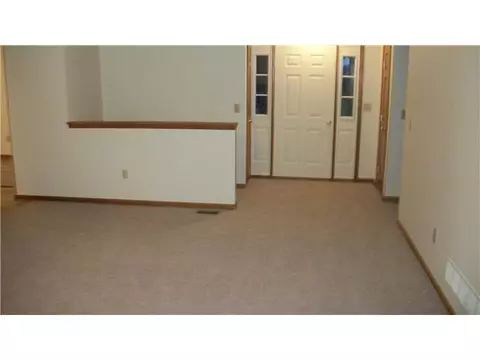 19428 Hill Rd, Circleville, OH 43113 photo 2