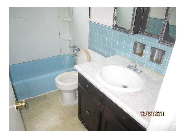 304 Pineview Dr, Whitehall, OH 43213 photo 6