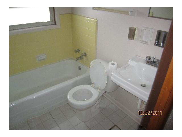 304 Pineview Dr, Whitehall, OH 43213 photo 11