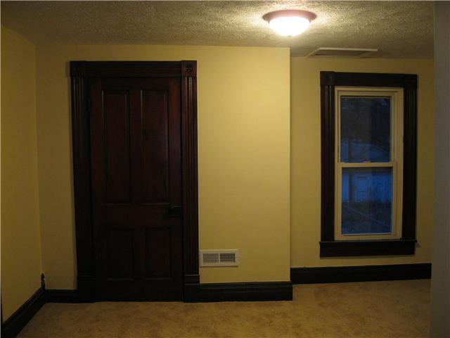 145 E 5th Ave, Lancaster, OH 43130 photo 8