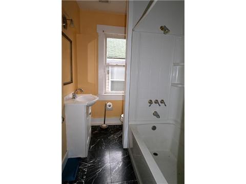 252 E Blake Ave, Columbus, OH 43202 photo 5