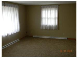 1047 Westmont Dr, Springfield, OH 45503 photo 2