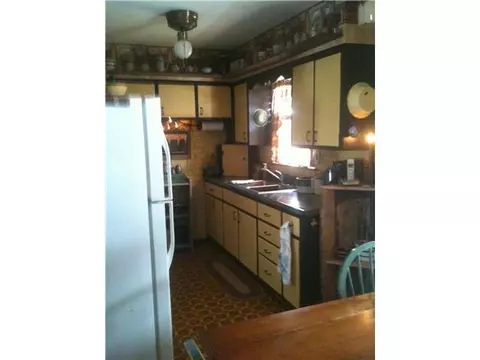 144 Griner Ave, Circleville, OH 43113 photo 2