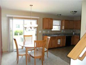 684 Salinger Dr, Lithopolis, OH 43136 photo 5