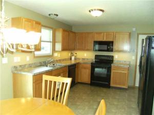 684 Salinger Dr, Lithopolis, OH 43136 photo 3