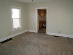 367 E Central Ave, Delaware, OH 43015 photo 4