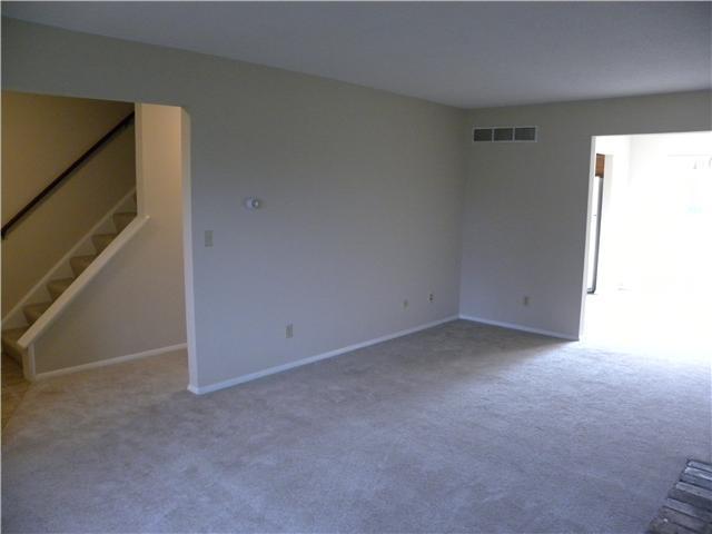 154 E Stornoway Dr, Columbus, OH 43213 photo 15