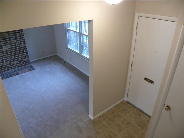 154 E Stornoway Dr, Columbus, OH 43213 photo 14
