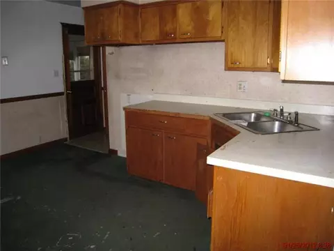 4065 Etna St, Whitehall, OH 43213 photo 8