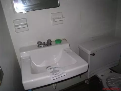 4065 Etna St, Whitehall, OH 43213 photo 5