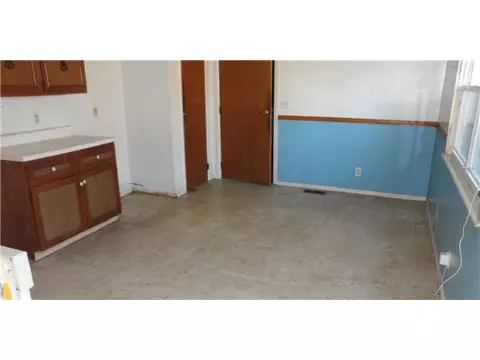 1820 Marinette Dr, Springfield, OH 45503 photo 6