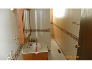 1208 E Chestnut St, Lancaster, OH 43130 photo 4
