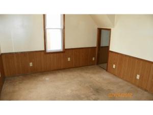 1208 E Chestnut St, Lancaster, OH 43130 photo 2
