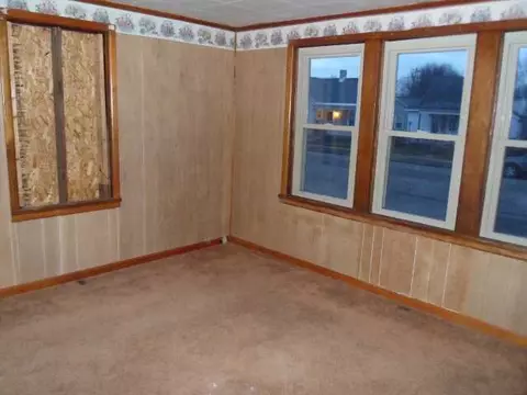 540 E Mound St, Circleville, OH 43113 photo 7