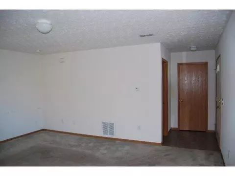 2220 Forest Ridge Dr, Hebron, OH 43025 photo 11