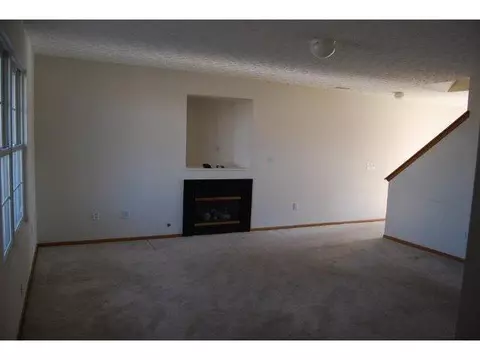 2220 Forest Ridge Dr, Hebron, OH 43025 photo 4