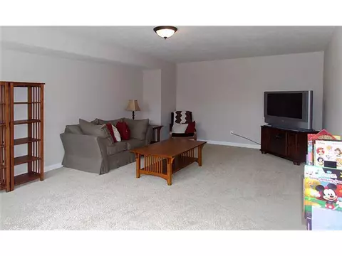 360 Cherry Leaf Rd, Delaware, OH 43015 photo 5