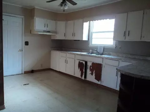 1119 E Locust St, Lancaster, OH 43130 photo 5