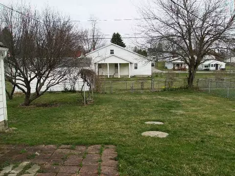2610 Berger Ave, Springfield, OH 45503 photo 4