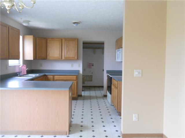 2001 Ashburn Dr, Delaware, OH 43015 photo 3