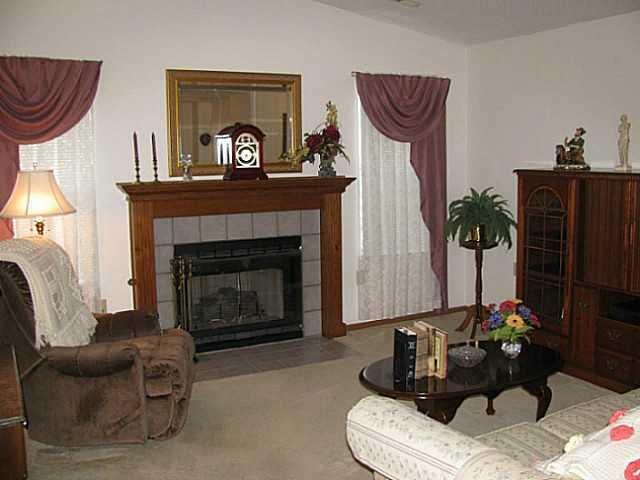 2054 Riversedge Dr, Lancaster, OH 43130 photo 4
