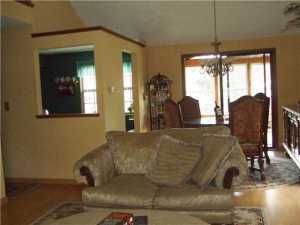 3693 Carnforth Dr, Columbus, OH 43221 photo 7